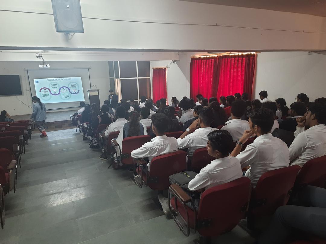 Chameli Devi College 18