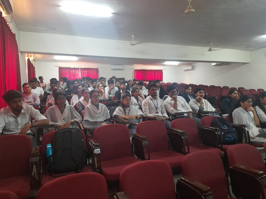 Chameli Devi College 7